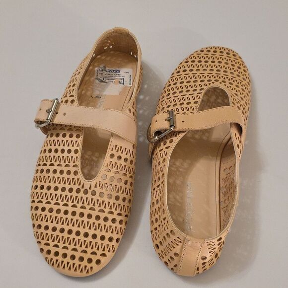 BRAND NEW JEFFREY CAMPBELL SHELLY-LSR WOMEN FLAT - Picture 9 of 16